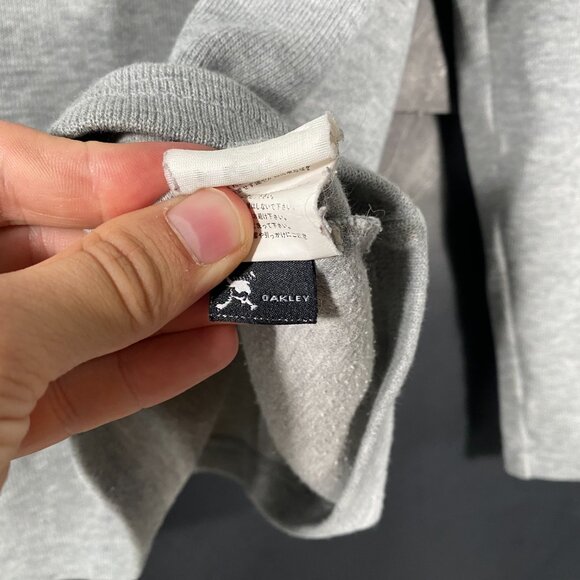 Y2K Oakley Scatter Skull Quarter Zip Sweater Gray mens size Large - Picture 7 of 8